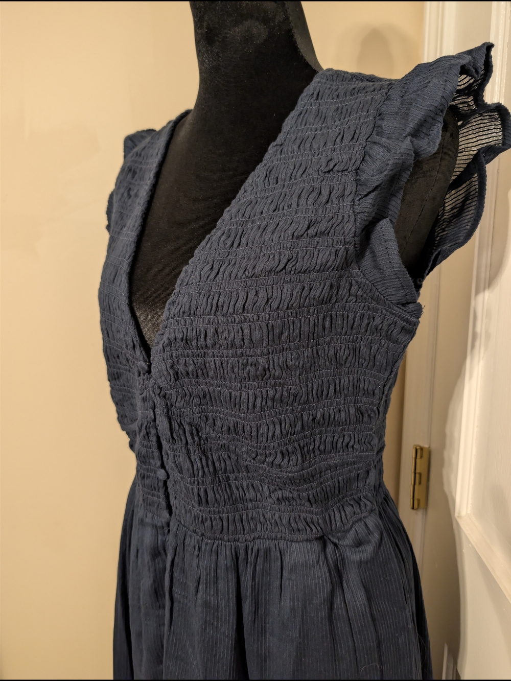 Quince 100% Organic Cotton Tiered Smocked V-neck Maxi Dress Navy Blue Small - Picture 3 of 7
